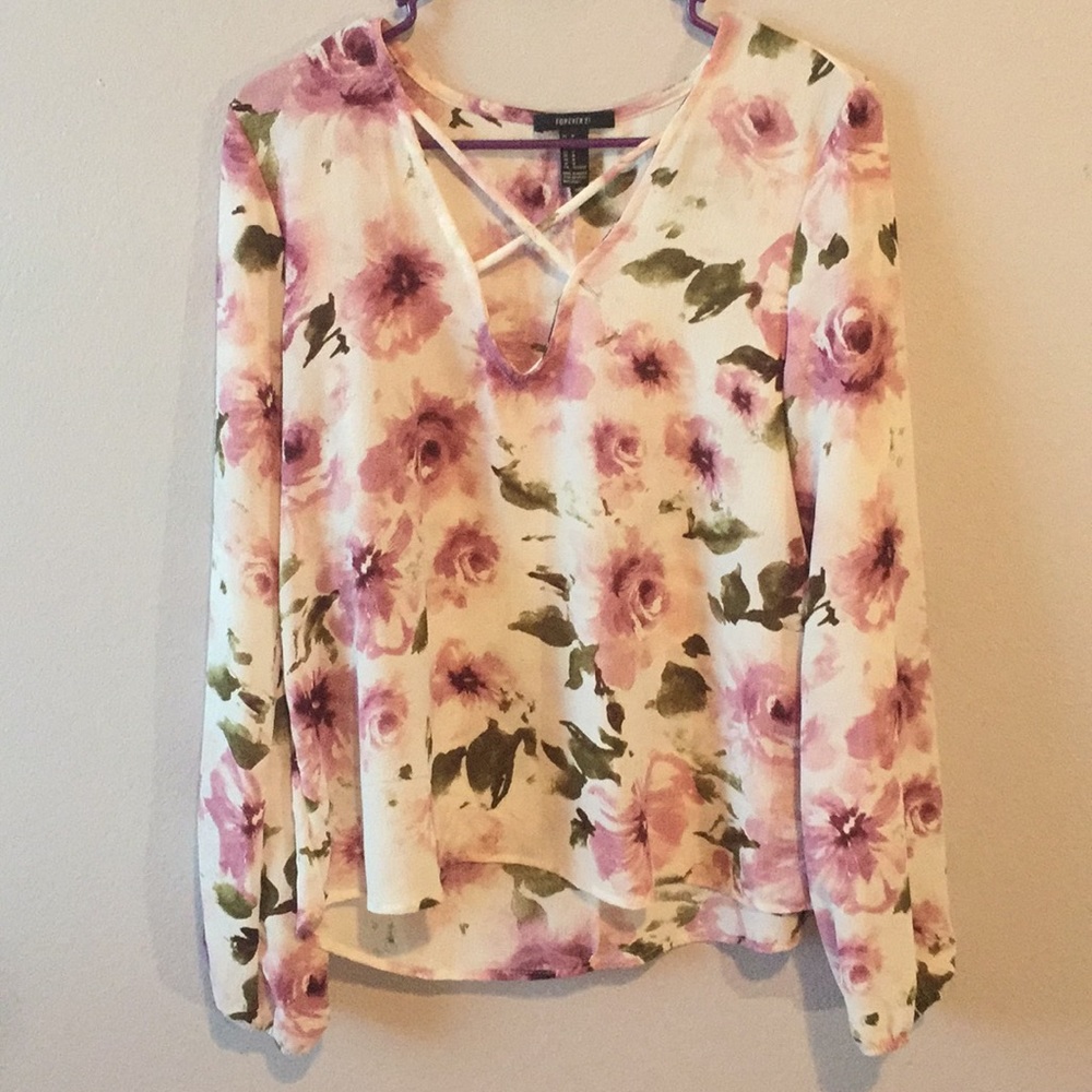 White Floral F21 top